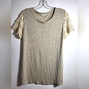 e luna gray w/lace short sleeve tunic   women's S  #2295